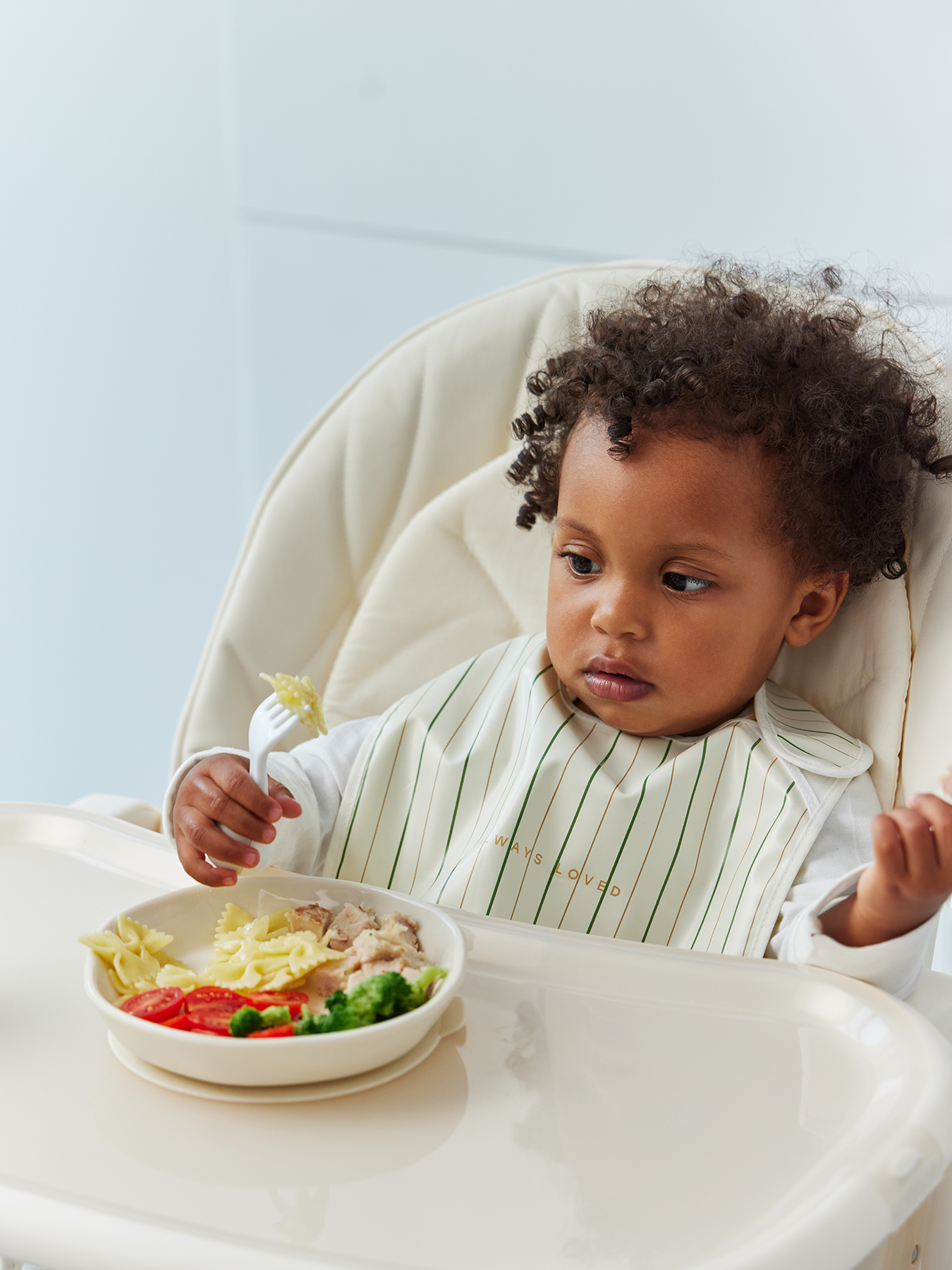 c0t5i710jjgvskjxyshlp47gu5z55hiw Нагрудный фартук на липучке Happy Baby, 2 шт 4