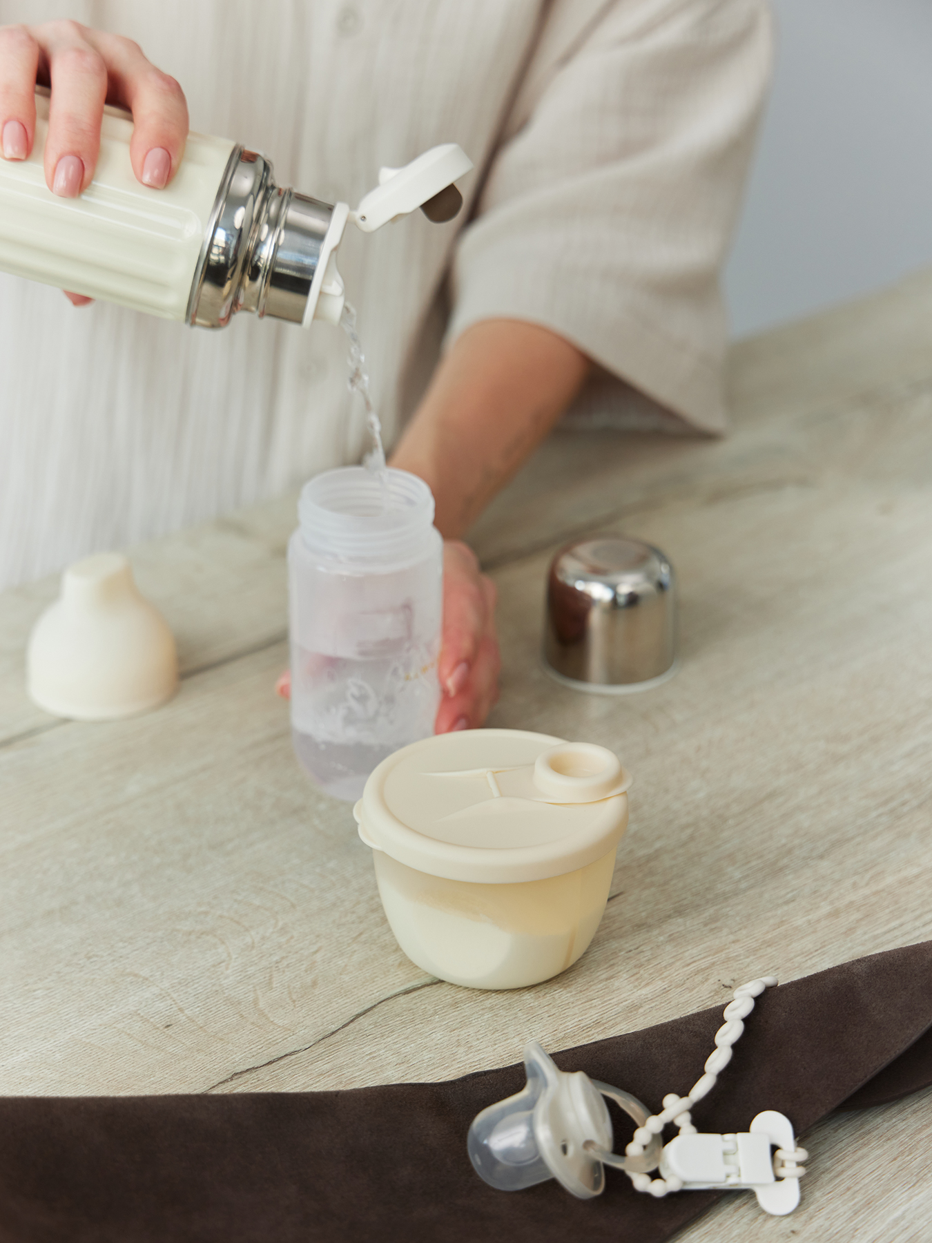 i1ibdqqle7e9ns46hacw9ndbrwijcf3i Держатель с клипсой Happy Baby 4