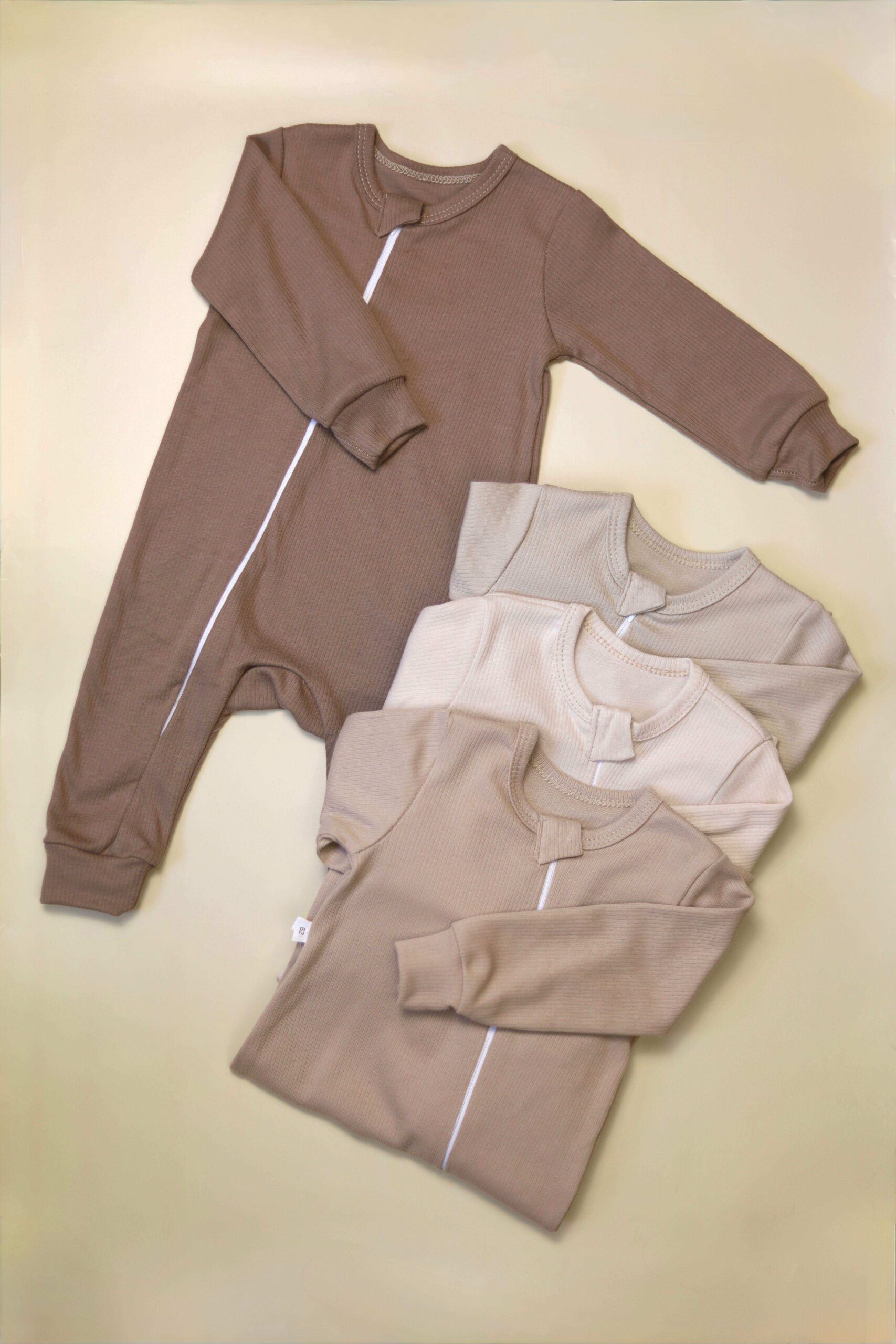 Комбинезон MATUSHKIN на молнии,открытые ножки, швы внутрь, интерлок-лапша 1 Комбинезон MATUSHKIN на молнии