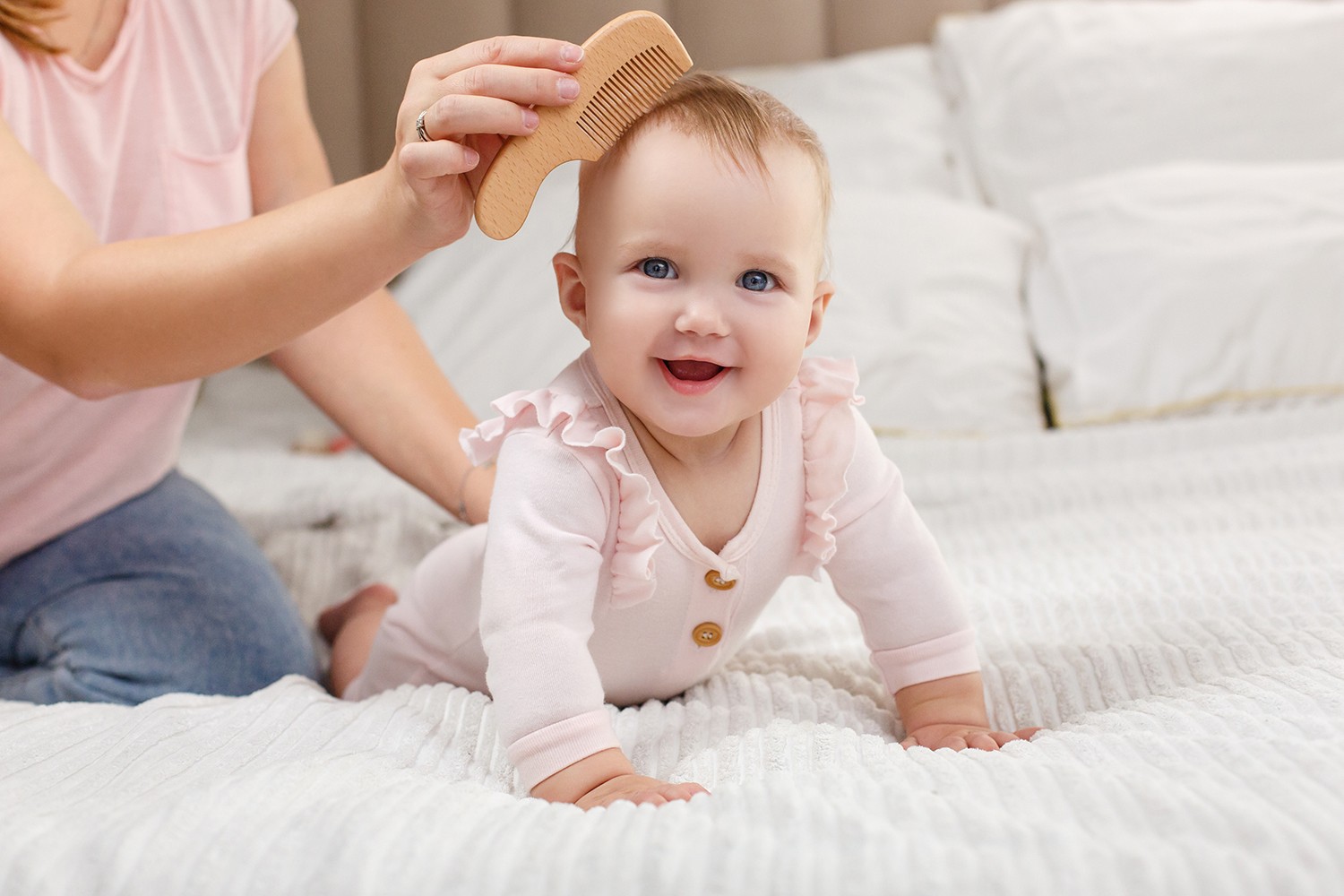 baby_wooden_hairbrush_with_comb_2601e69faf Расческа-щеточка Roxy Kids деревянная c мягкой щетиной и гребень 11