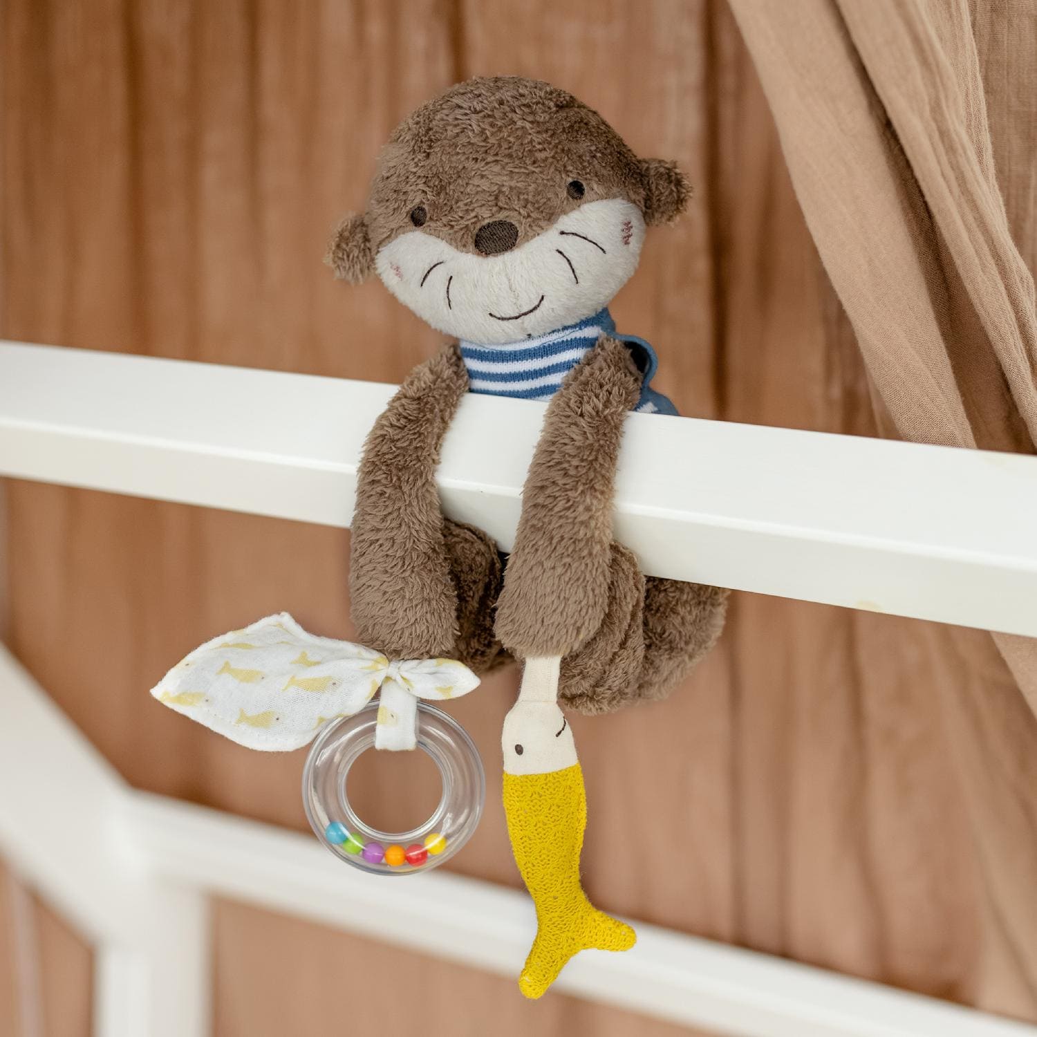 Развивающая игрушка-подвеска FEHN Выдра Тео 5 Развивающая игрушка-подвеска FEHN Выдра Тео