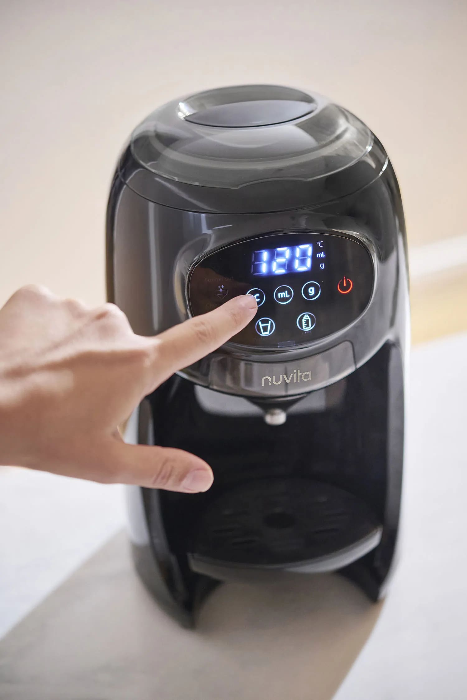 Машина Nuvita для приготовления молочной смеси 1180 Lattespresso 4 машина nuvita для приготовления молочной смеси