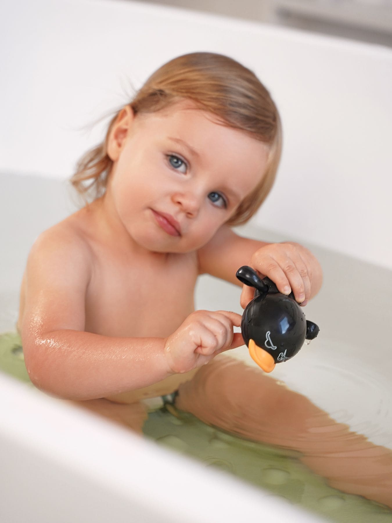 Набор заводных игрушек для ванной Happy baby DUCKLINGS 6 набор заводных игрушек