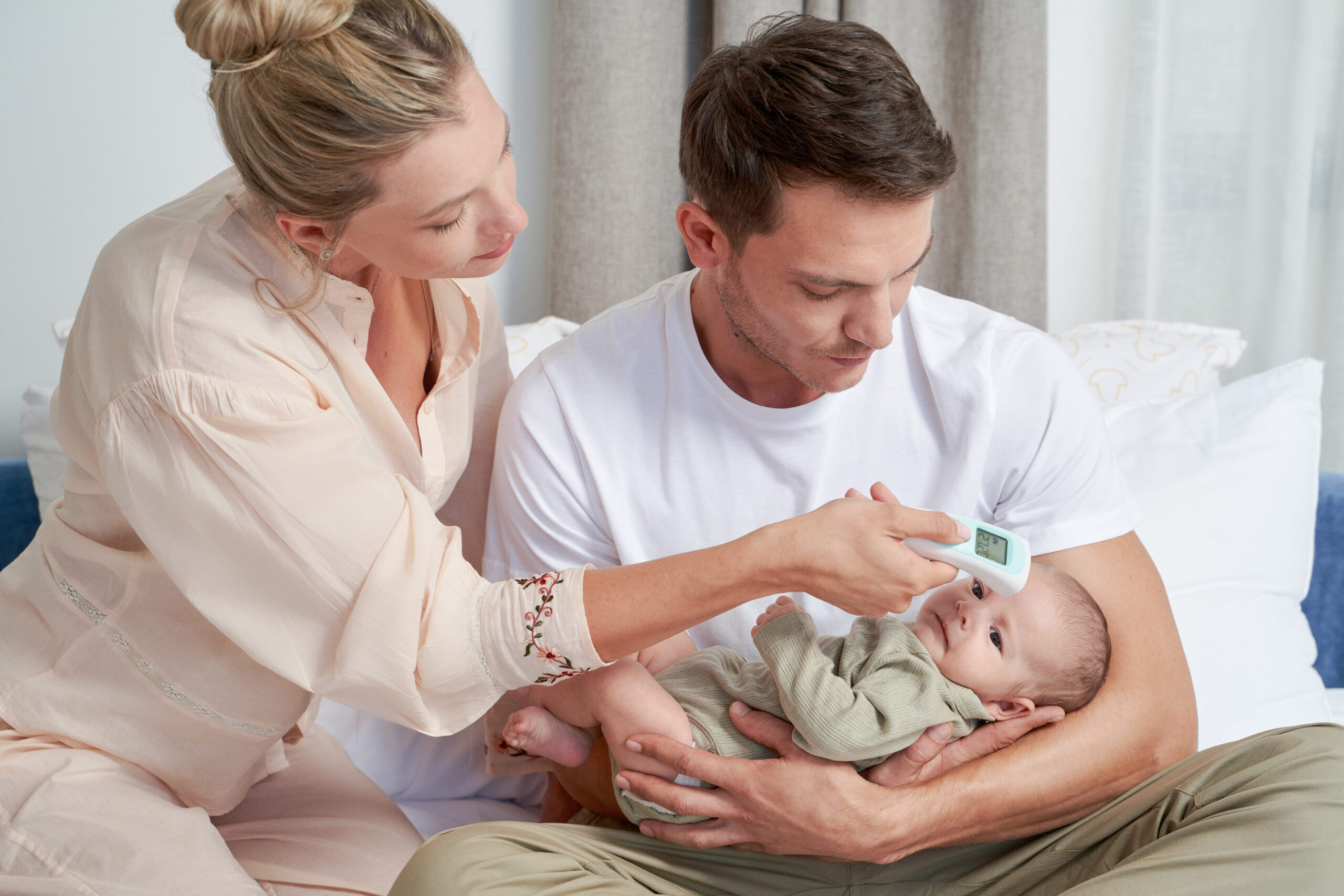 Термометр Miniland Thermoadvanced Pharma бесконтактный 10