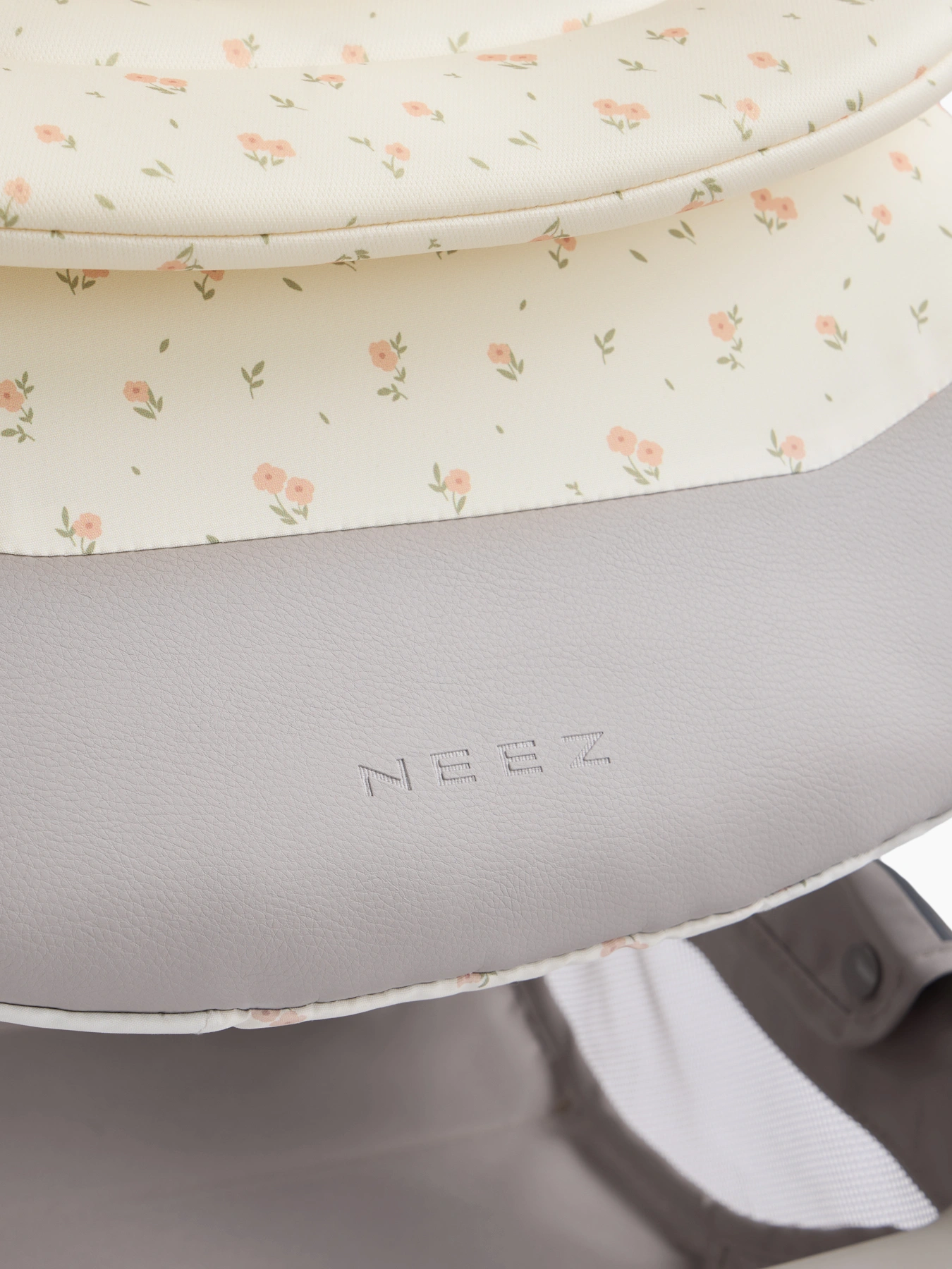 Коляска прогулочная Happy Baby NEEZ